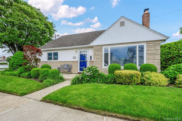50 Armour Street, Long Beach, NY 11561