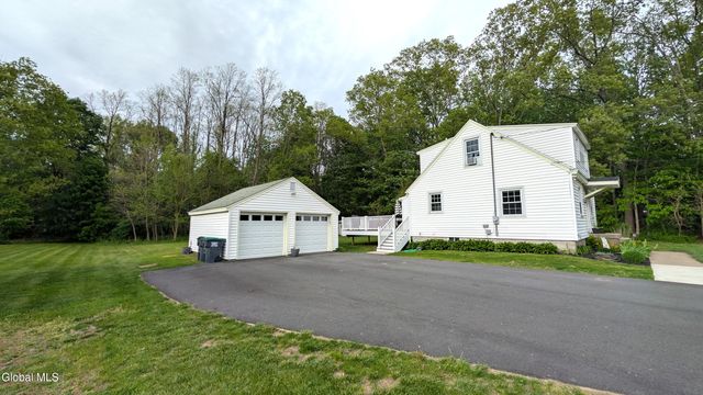 202 Hetcheltown Road, Glenville, NY 12302