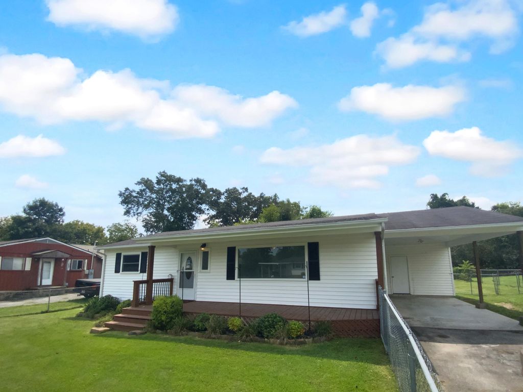 232 Greenfield Drive, Rossville, GA 30741