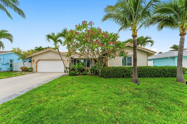 2527 SW 12th Street, Boynton Beach, FL 33426