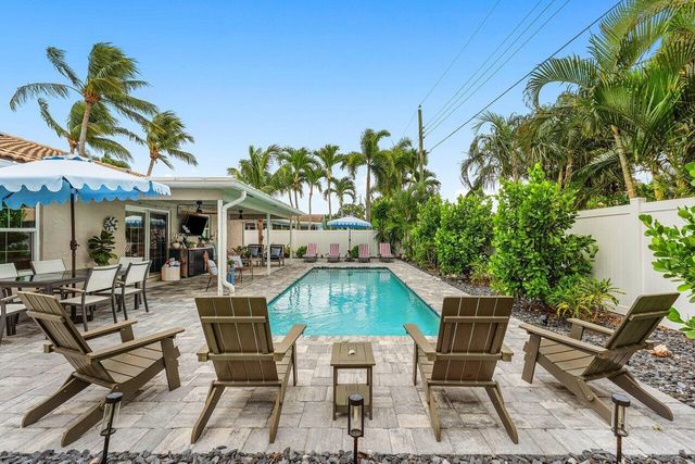 2527 SW 12th Street, Boynton Beach, FL 33426