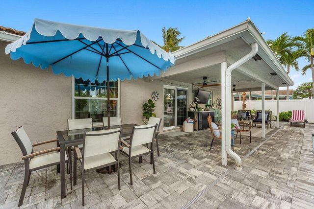 2527 SW 12th Street, Boynton Beach, FL 33426