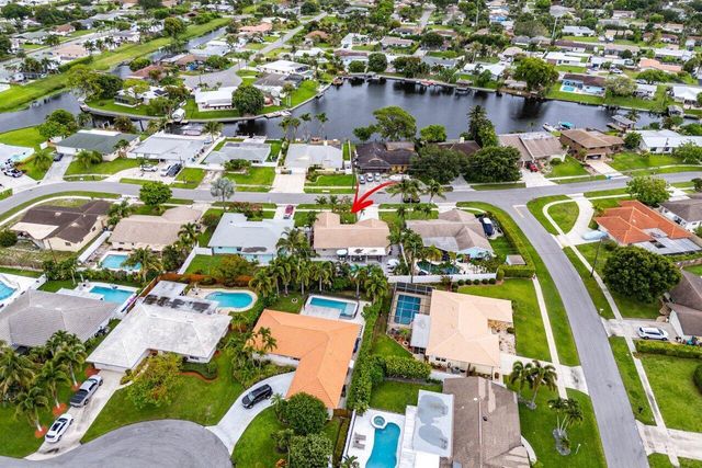 2527 SW 12th Street, Boynton Beach, FL 33426