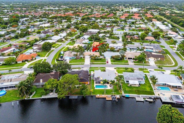 2527 SW 12th Street, Boynton Beach, FL 33426
