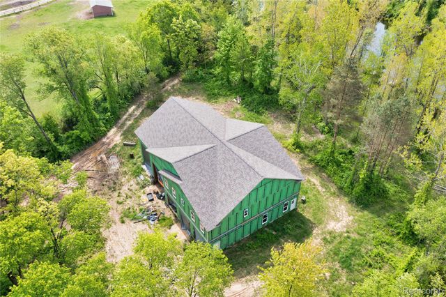 1601 W ROSE CENTER Road, Holly Twp, MI 48442