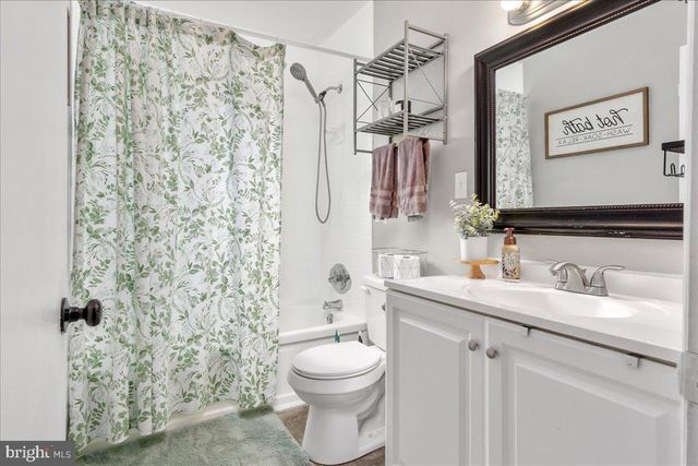 10703 YVONNE LN, Williamsport, MD 21795