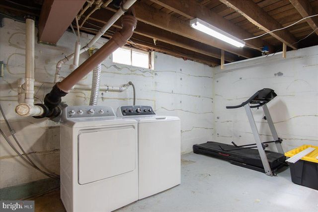 10703 YVONNE LN, Williamsport, MD 21795