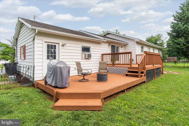 10703 YVONNE LN, Williamsport, MD 21795