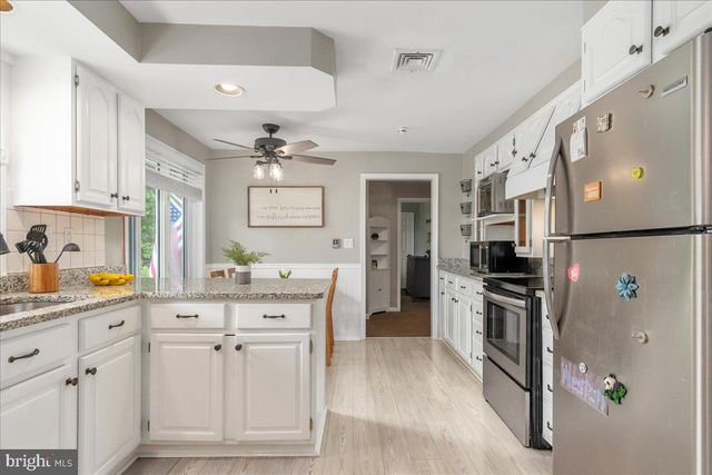 10703 YVONNE LN, Williamsport, MD 21795