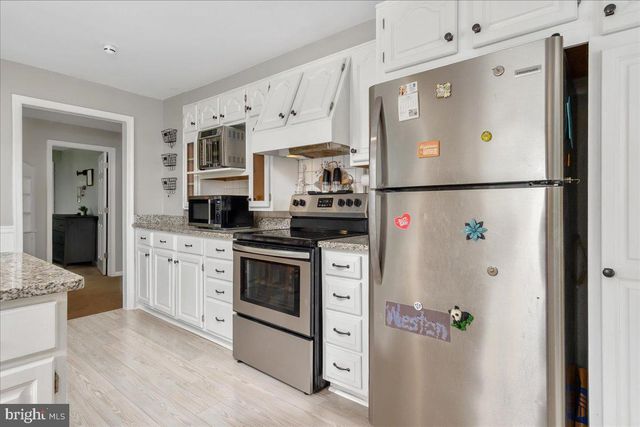 10703 YVONNE LN, Williamsport, MD 21795