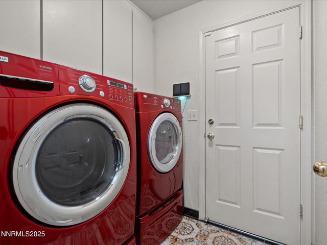 3330 Thornhill Drive, Reno, NV 89509