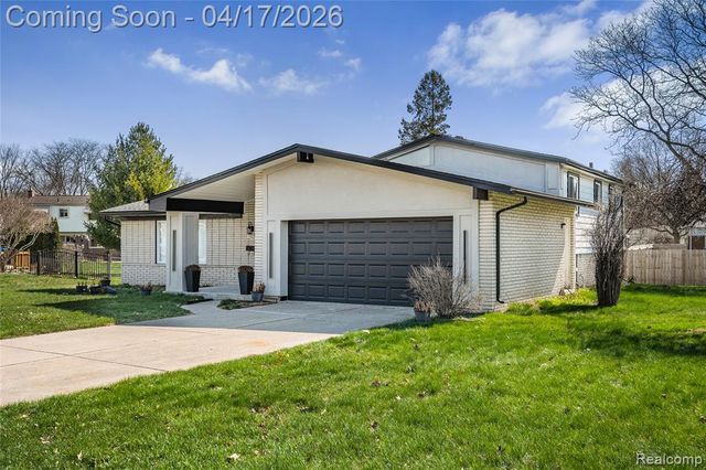 15583 Hix Court, Livonia, MI 48154