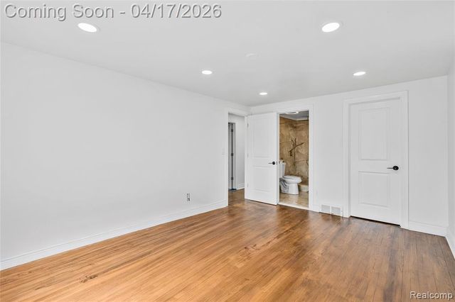 15583 Hix Court, Livonia, MI 48154