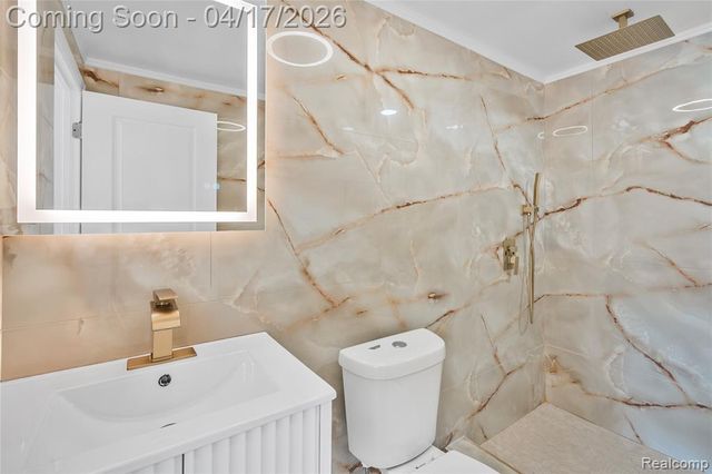 15583 Hix Court, Livonia, MI 48154