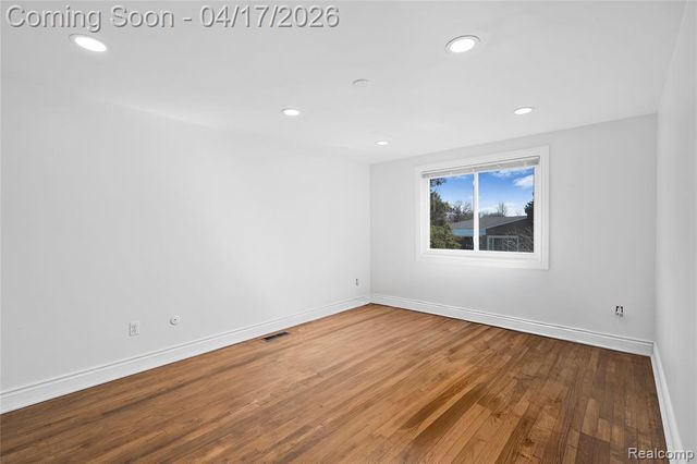 15583 Hix Court, Livonia, MI 48154