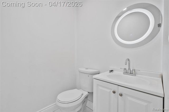 15583 Hix Court, Livonia, MI 48154