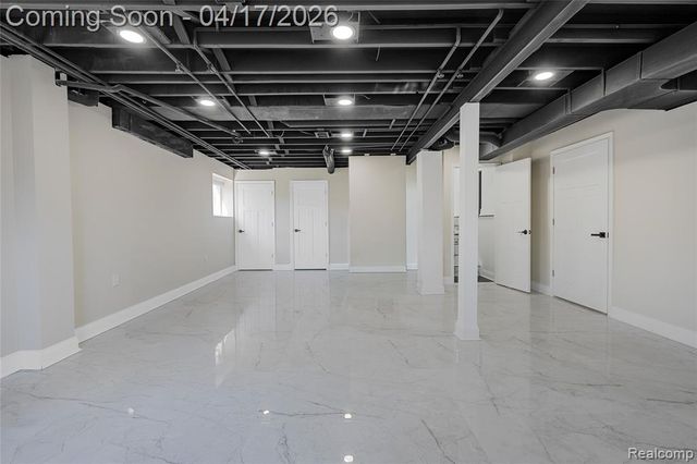 15583 Hix Court, Livonia, MI 48154