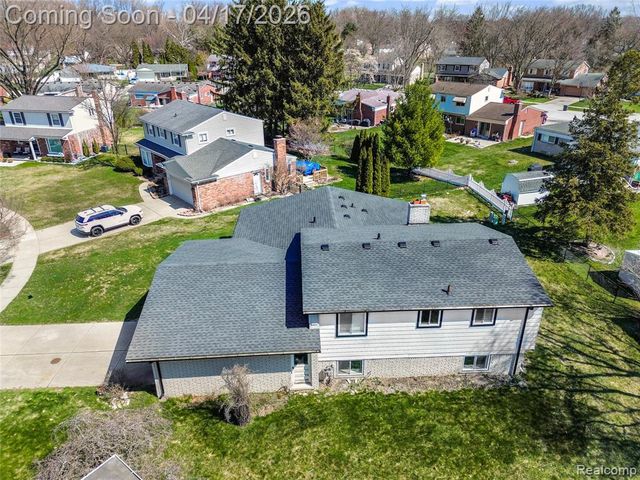 15583 Hix Court, Livonia, MI 48154