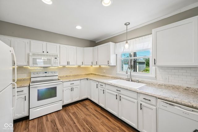 1300 W 1000 N, Fortville, IN 46040