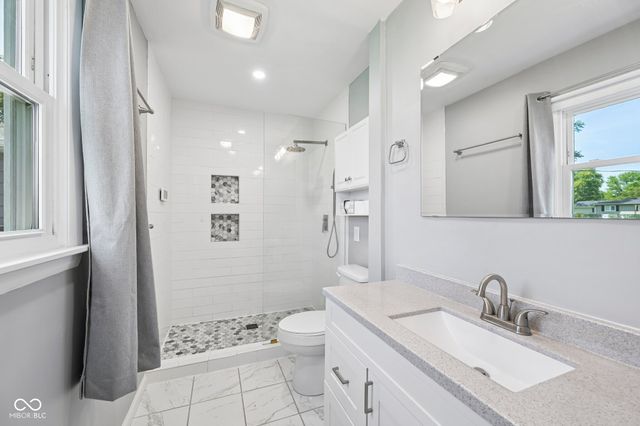 1300 W 1000 N, Fortville, IN 46040