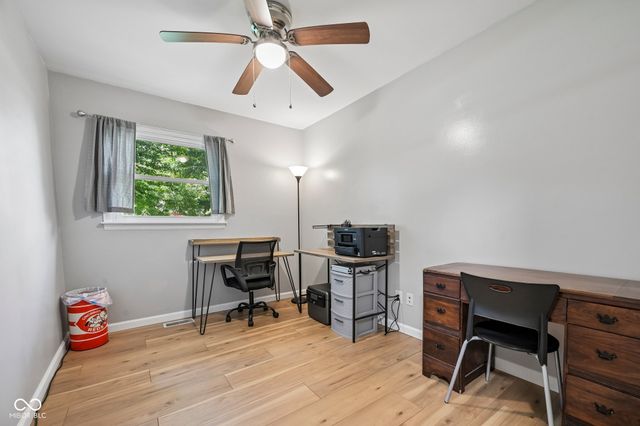 1300 W 1000 N, Fortville, IN 46040