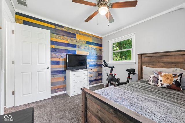 1300 W 1000 N, Fortville, IN 46040