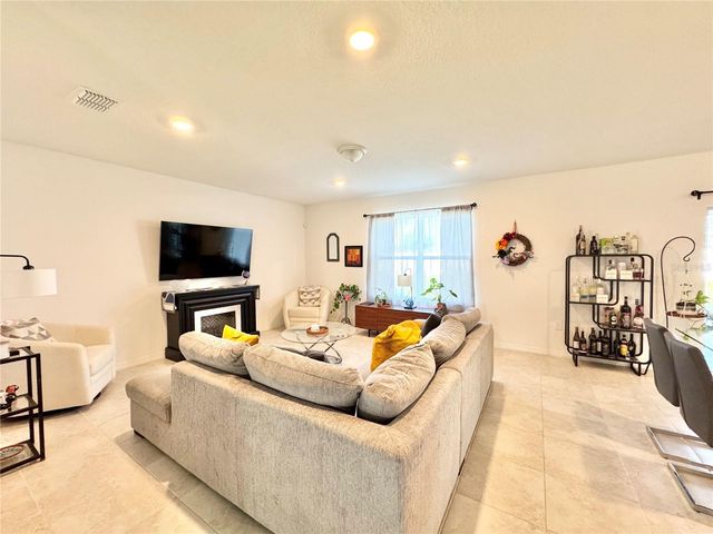 557 PINE TREE BOULEVARD, Lake Alfred, FL 33850