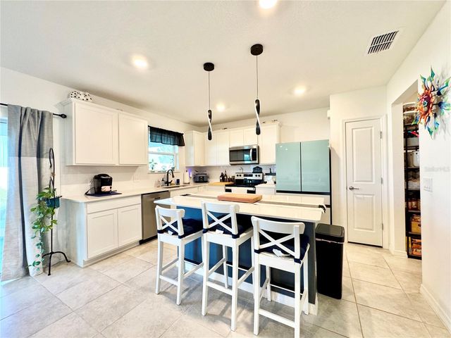 557 PINE TREE BOULEVARD, Lake Alfred, FL 33850