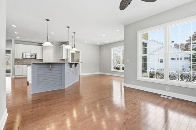 8730 Swisher Creek Crossing, New Albany, OH 43054