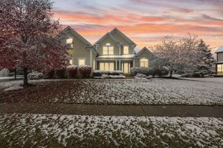 8730 Swisher Creek Crossing, New Albany, OH 43054