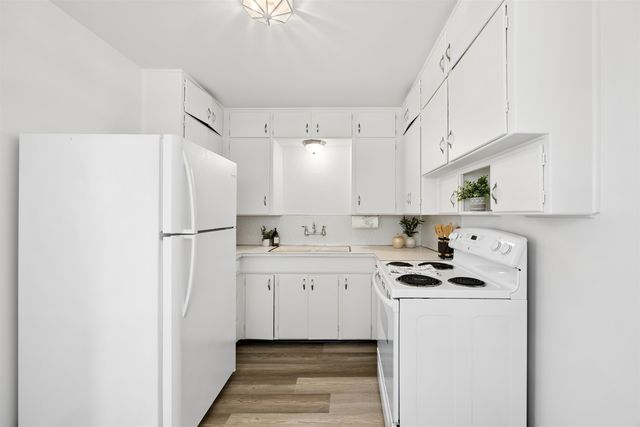 544 E Nebraska Ave, Spokane, WA 99208