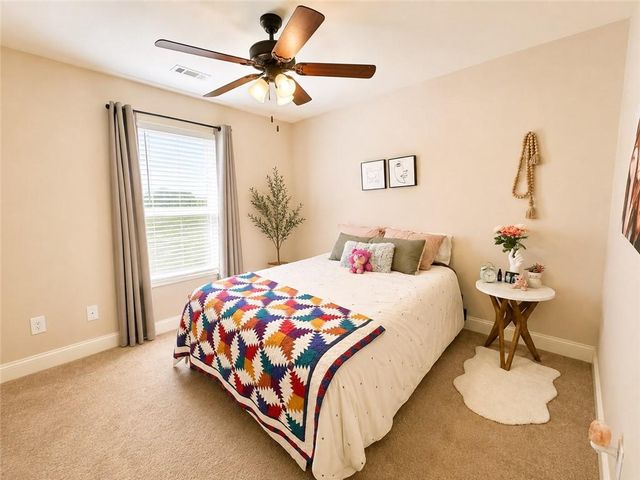 4404 Smokey Rd, Newnan, GA 30263