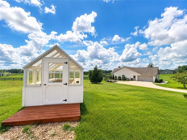 4404 Smokey Rd, Newnan, GA 30263