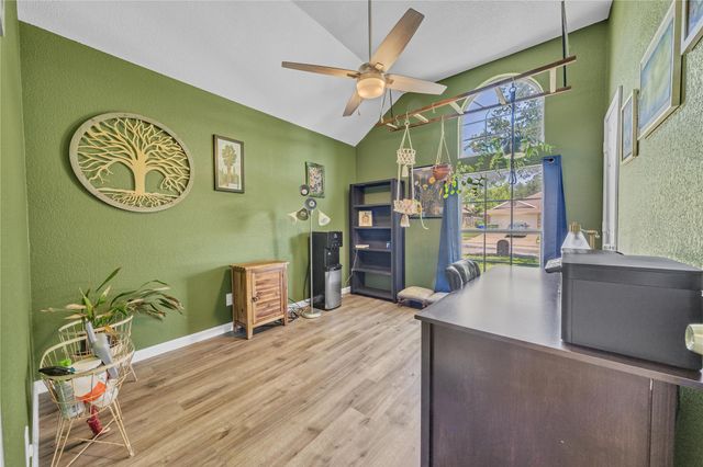 7937 Hunters Glen Drive, Watauga, TX 76148