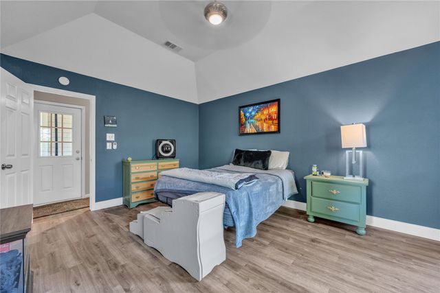7937 Hunters Glen Drive, Watauga, TX 76148