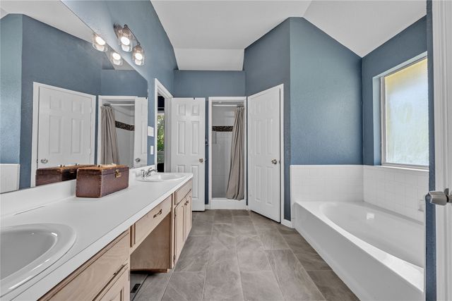 7937 Hunters Glen Drive, Watauga, TX 76148