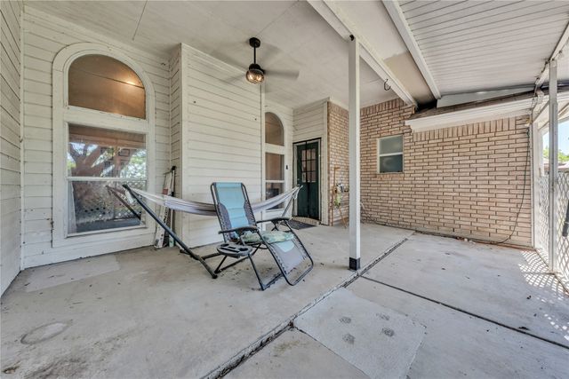 7937 Hunters Glen Drive, Watauga, TX 76148