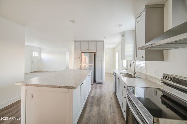 34477 W SOUTH MOUNTAIN Avenue, Tonopah, AZ 85354