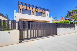 5109 Bluebell Avenue, Valley Village, CA 91607