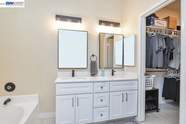 4876 Trenton St, Oakley, CA 94561