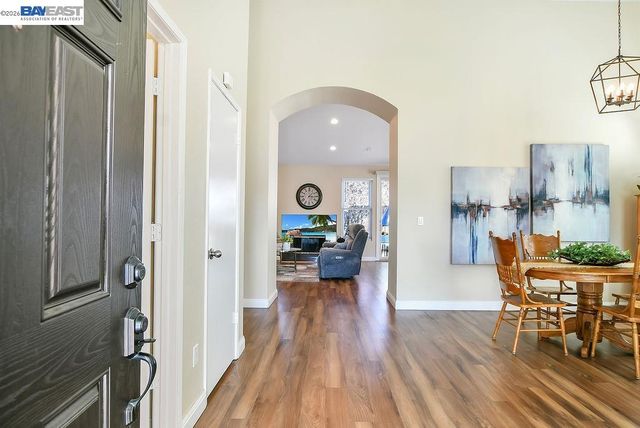 4876 Trenton St, Oakley, CA 94561