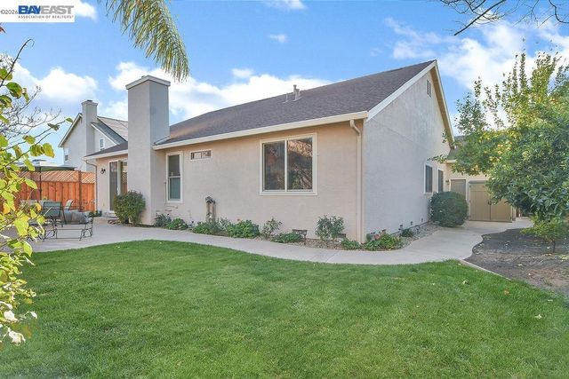 4876 Trenton St, Oakley, CA 94561