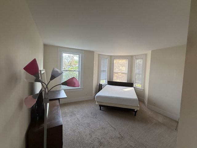 11 Francis 2, Malden, MA 02148