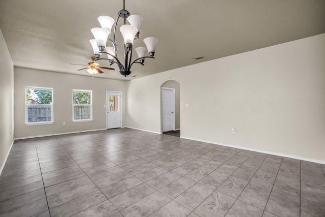 2049 Meadow View Drive, Princeton, TX 75407