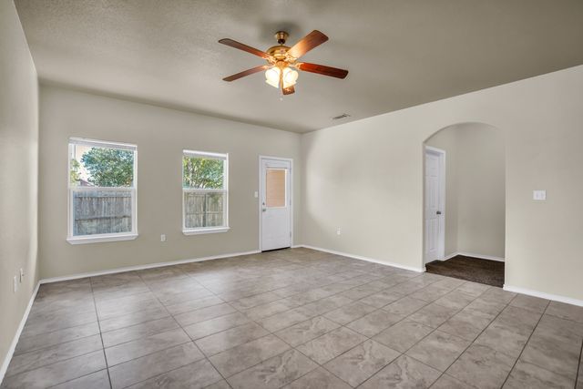 2049 Meadow View Drive, Princeton, TX 75407