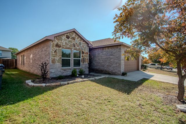 2049 Meadow View Drive, Princeton, TX 75407