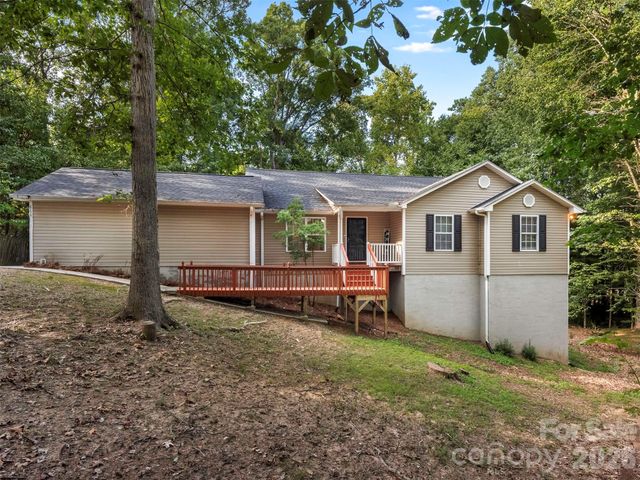 6238 King George Drive, Charlotte, NC 28213