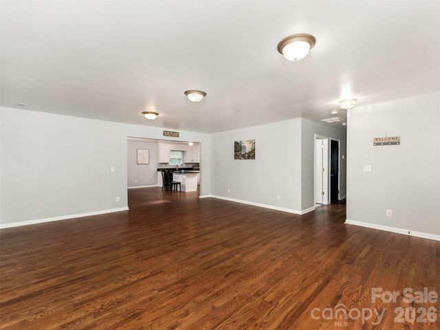 6238 King George Drive, Charlotte, NC 28213