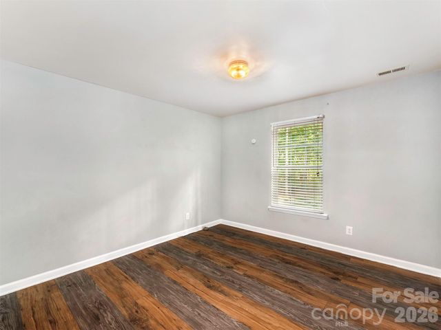 6238 King George Drive, Charlotte, NC 28213
