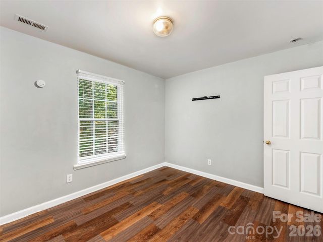 6238 King George Drive, Charlotte, NC 28213